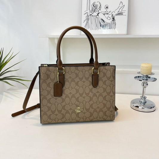 Arielle Tote