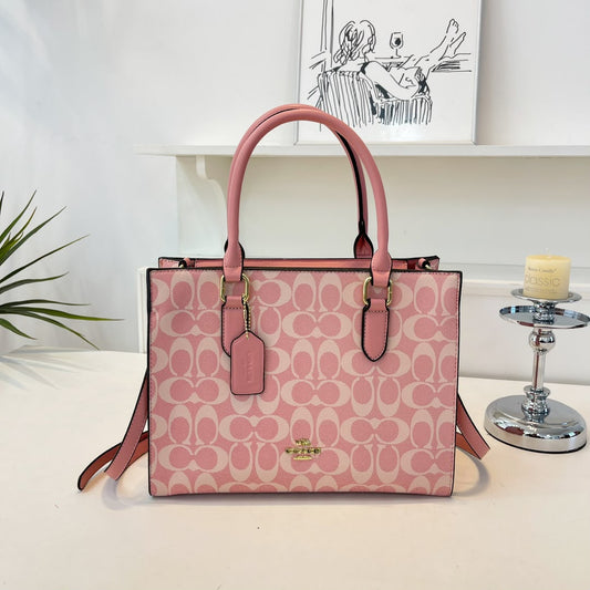 Arielle Tote