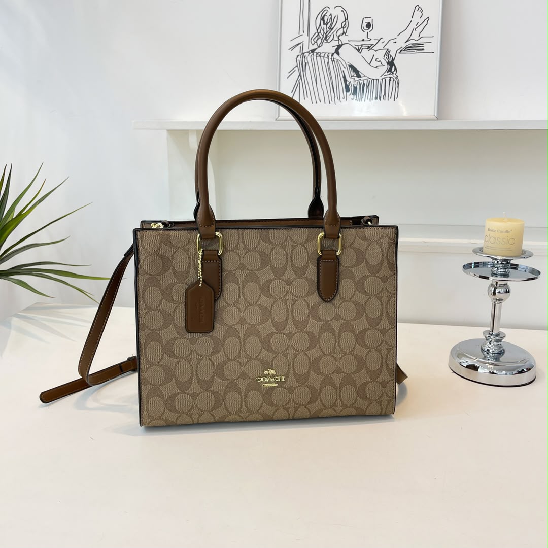 Arielle Tote