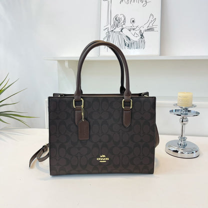 Arielle Tote