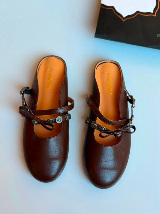 Lara Flat